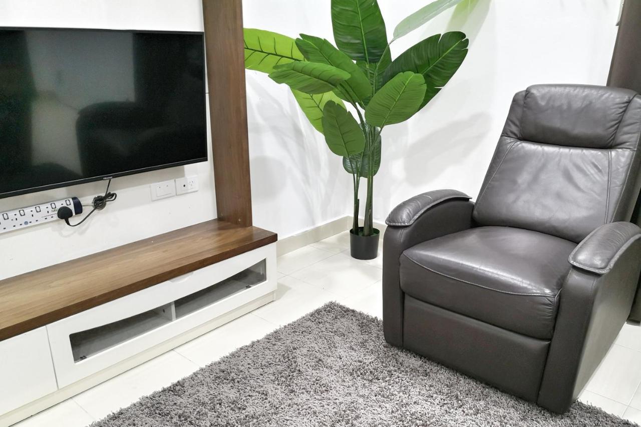 Teratak Persona Homestay. 4 Rooms Double Storey Terrace In Kuantan City. المظهر الخارجي الصورة